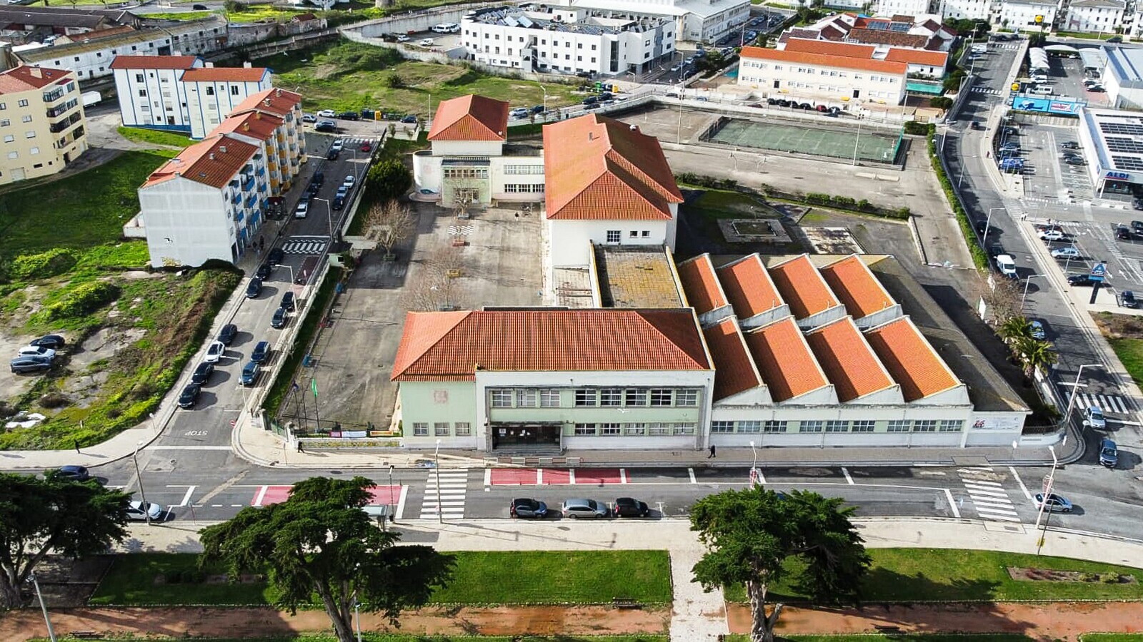 escola secundaria peniche 1 2500 2500